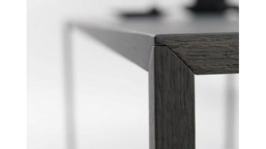 vierkante tafel in hout 150 x 150cm2