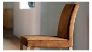 houten stoel met stof of leder - art 12.2092
