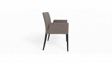 houten stoel met stof of leder en armleuningen - art 12.209A2