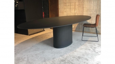 ovalen tafels | art 07.SPA0002