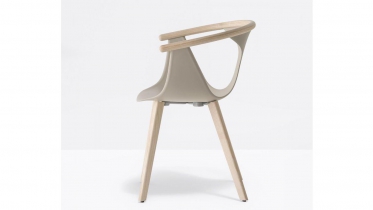 stoel met houten armleuning | art 76.37252